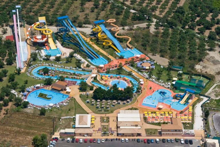 zante water village פארק מים זקינטוס